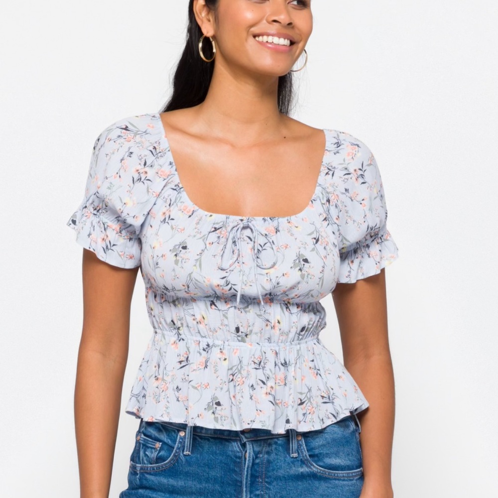 Floral Print Blouse with Puff Sleeves